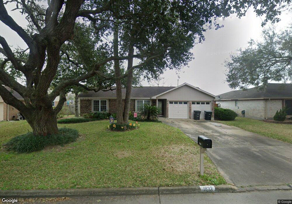 1832 Parkcrest St, Alvin, TX 77511 - photo 1