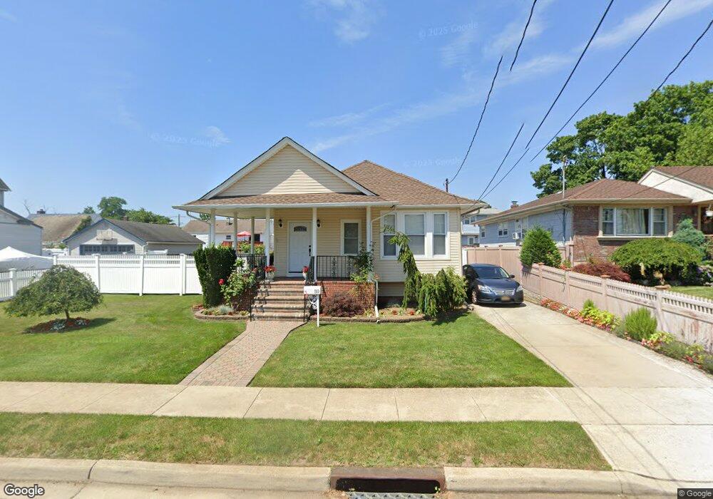 110 S Bay Ave, Freeport, NY 11520 - photo 1
