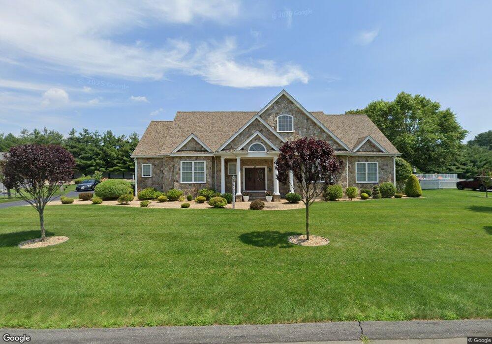 25 Pine Acres Dr, Bellingham, MA 02019 - photo 1