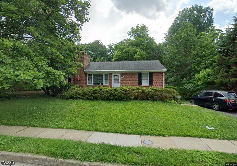 547 Piccadilly Rd, Towson, MD 21204 - photo 1