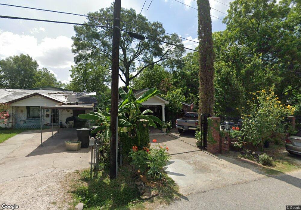 5310 Wunder Ln, Houston, TX 77091 - photo 1