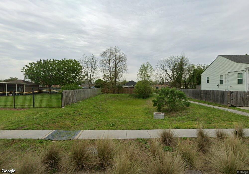 4974 Congress Dr, New Orleans, LA 70126 - photo 1