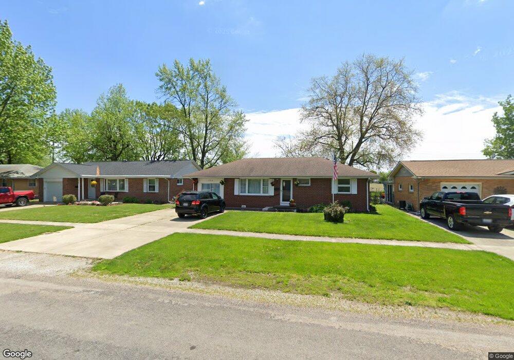 2713 Oak Ave, Mattoon, IL 61938 - photo 1