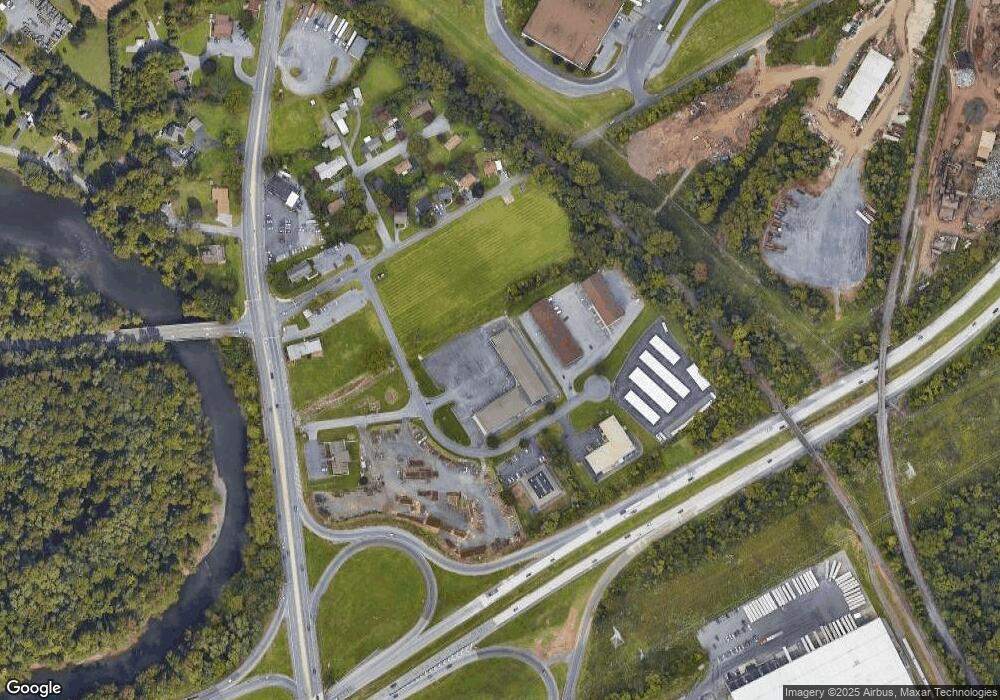 10 Wingco Ln unit 12 A, Reading, PA 19605 - photo 1