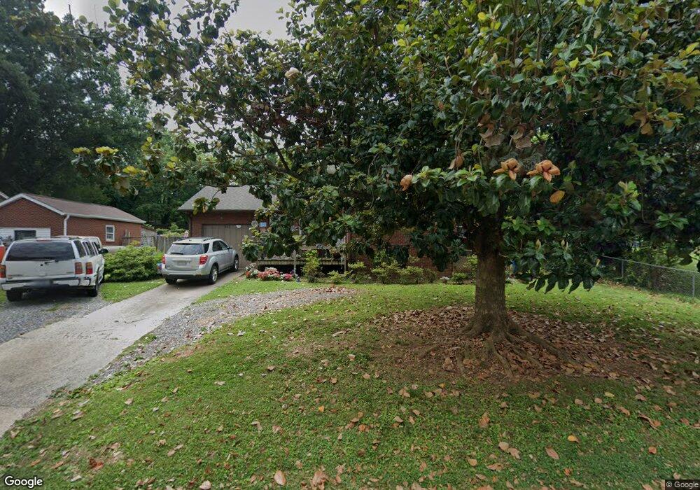 612 Stockton St, Statesville, NC 28677 - photo 1