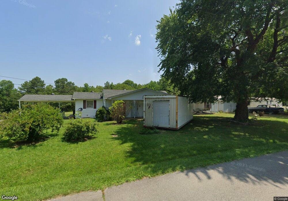 690 Old Stewart Rd, Tennessee Ridge, TN 37178 - photo 1