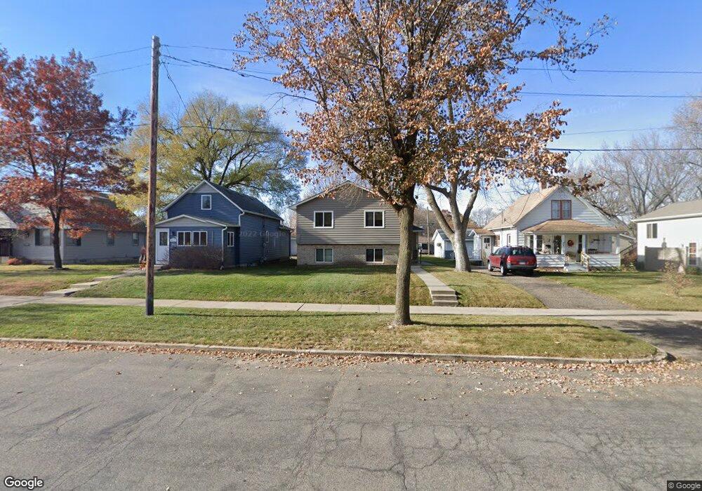 811 Broadway Ave S, Sauk Rapids, MN 56379 - photo 1