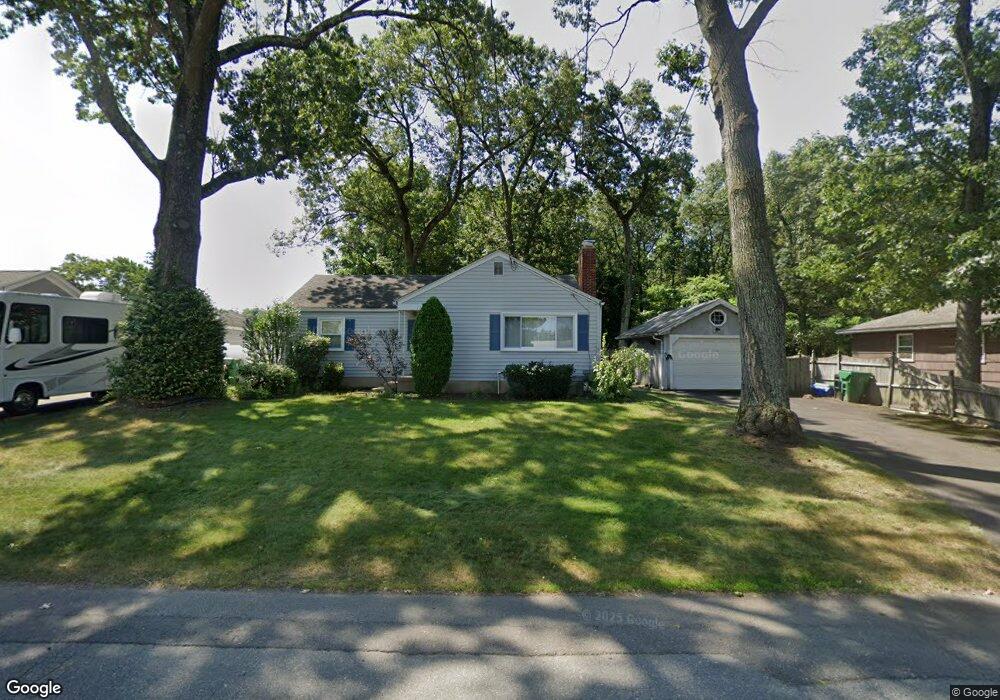 131 Mountainview St, Chicopee, MA 01020 - photo 1