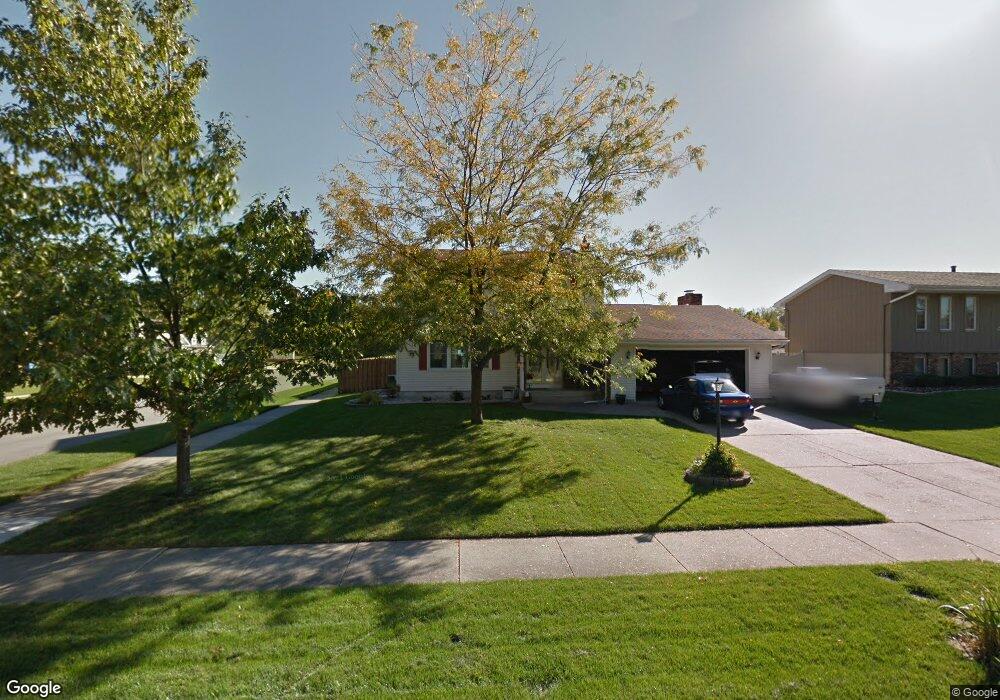 1017 Kennsington E, Dyer, IN 46311 - photo 1