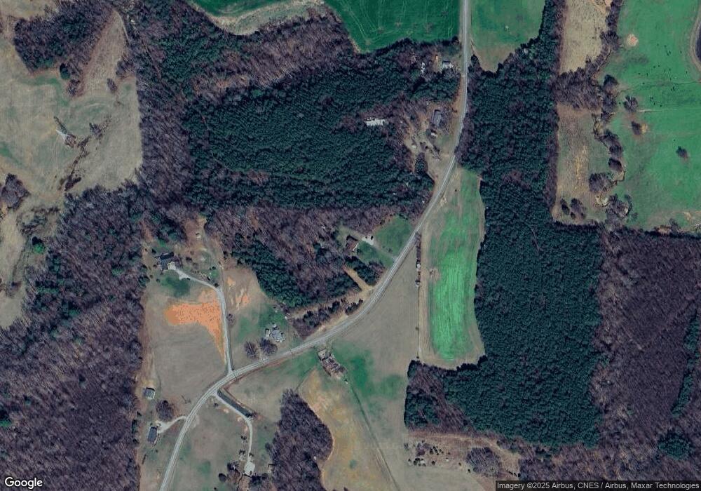 819 N Chipley Ford Rd, Statesville, NC 28625 - photo 1