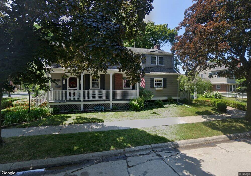 303 Ridgemont Rd, Grosse Pointe Farms, MI 48236 - photo 1