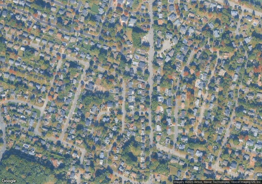 309 Mckinley Blvd, Paramus, NJ 07652 - photo 1