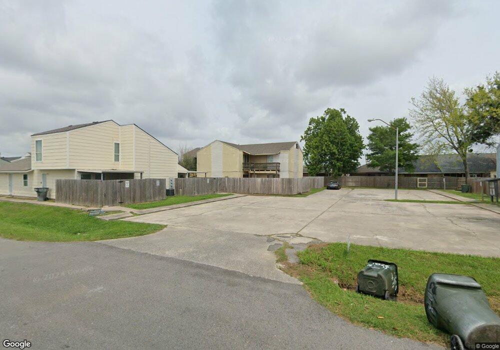 1830 Fox Run Dr, Lake Charles, LA 70605 - photo 1