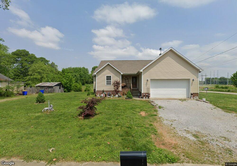 523 E Cedar St, Franklin, KY 42134 - photo 1