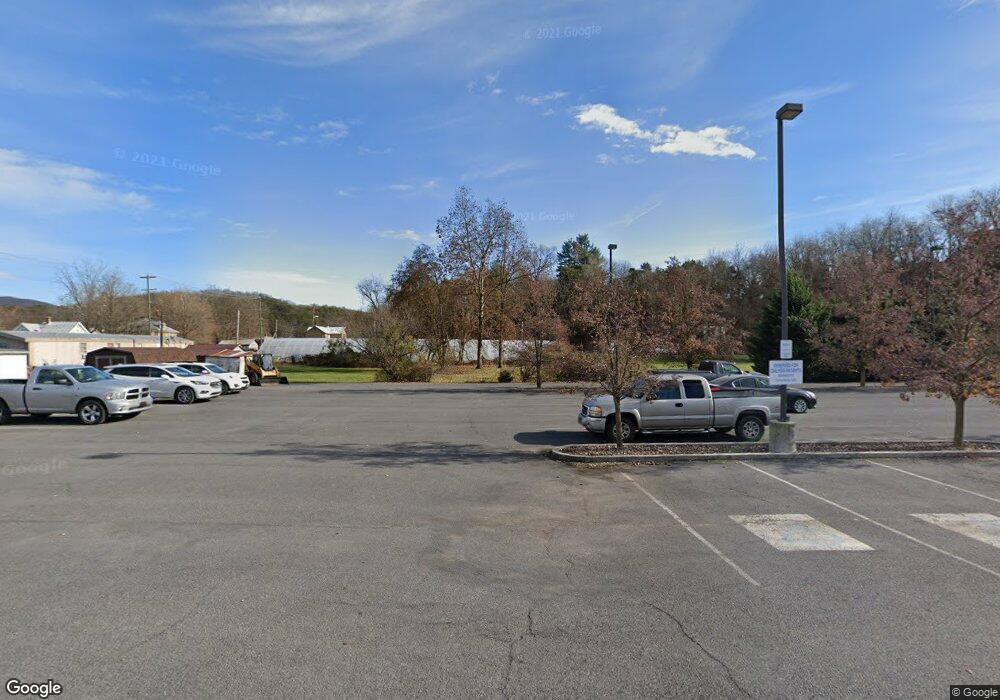 109 Lee St, Moorefield, WV 26836 - photo 1