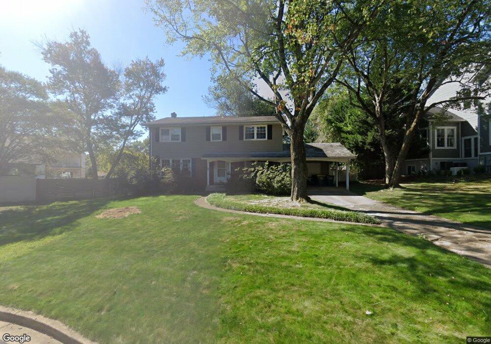 8527 Acorn Cir, Vienna, VA 22180 - photo 1