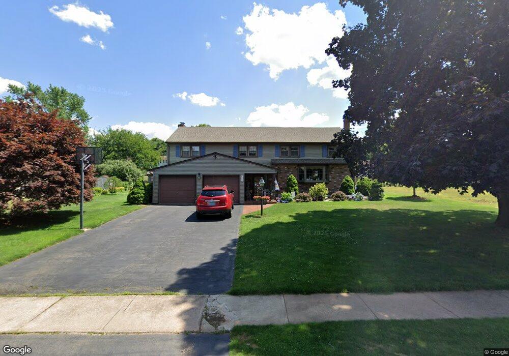 108 Meadow View Dr, Wethersfield, CT 06109 - photo 1