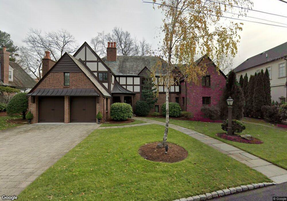 10 Robinson Park, Winchester, MA 01890 - photo 1