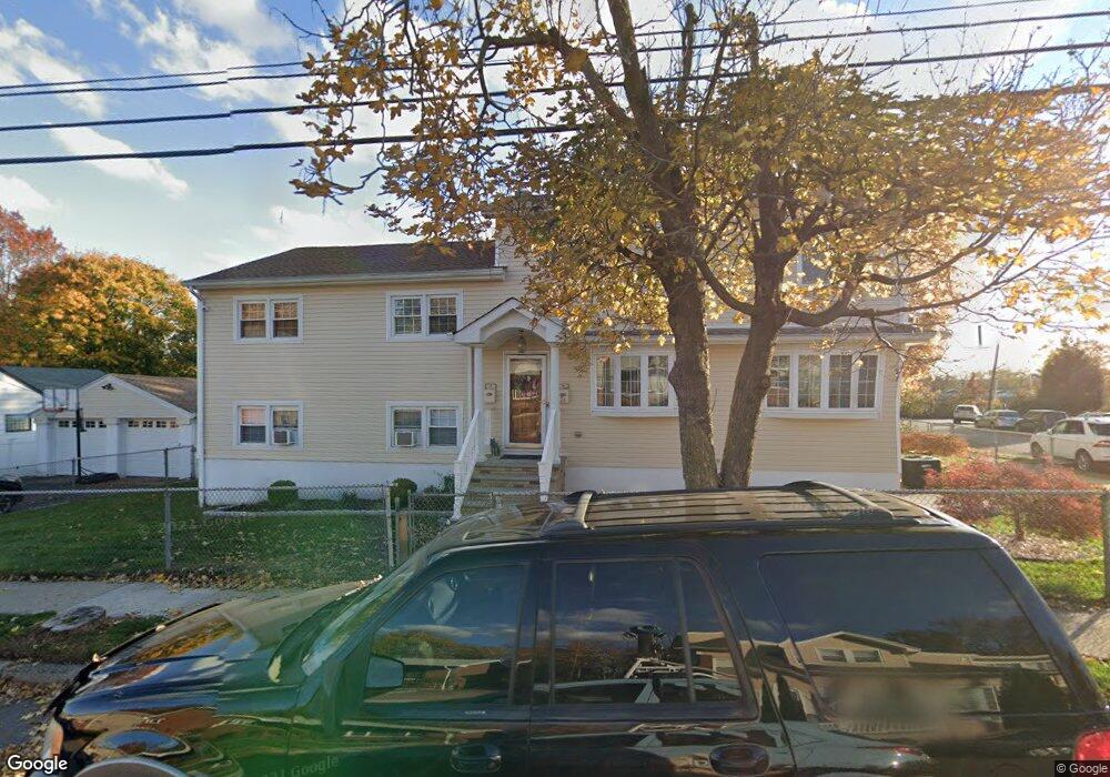 24 Chamberlain Ave unit 1, Elmwood Park, NJ 07407 - photo 1