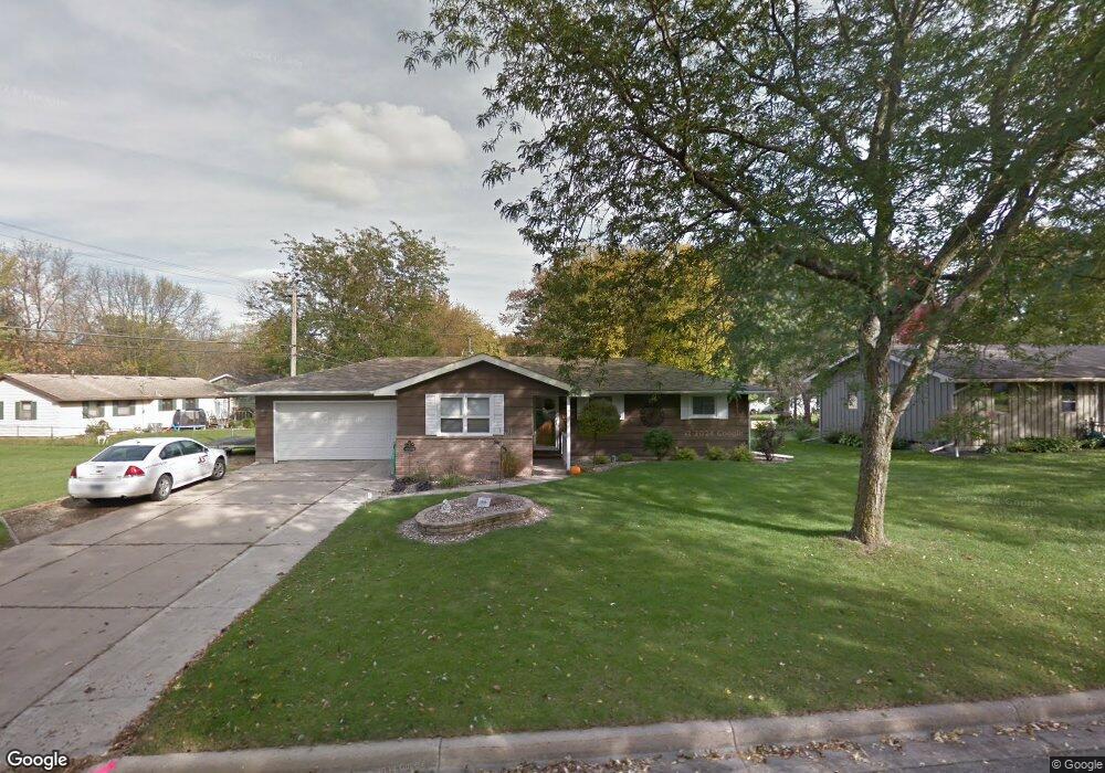 1003 Elmhill Dr, Albert Lea, MN 56007 - photo 1