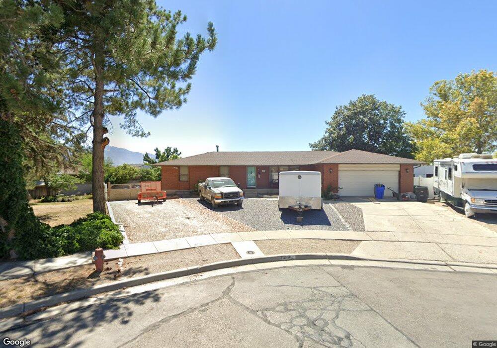 7509 S Blackfriar Cir, West Jordan, UT 84084 - photo 1