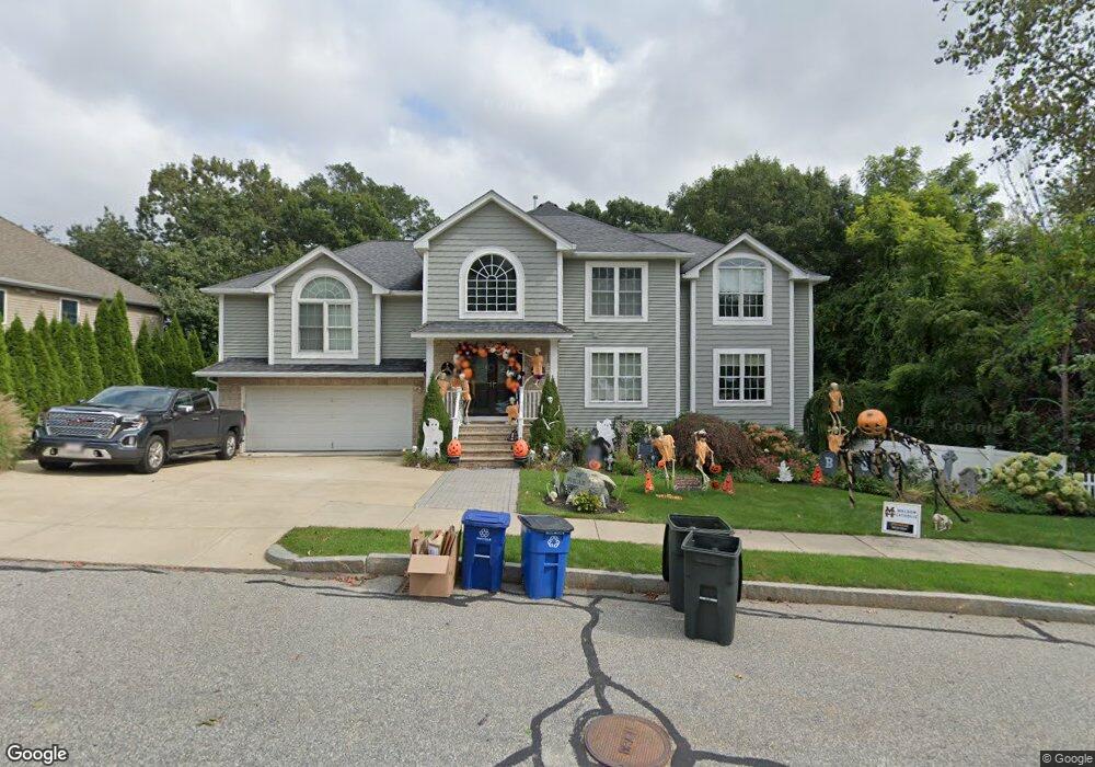 28 Murdoch Rd, Stoneham, MA 02180 - photo 1