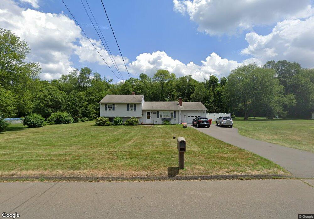 822 Clintonville Rd, Wallingford, CT 06492 - photo 1