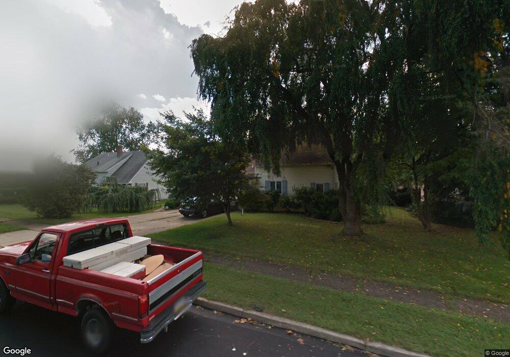 57 Aspen Ln, Levittown, PA 19055 - photo 1