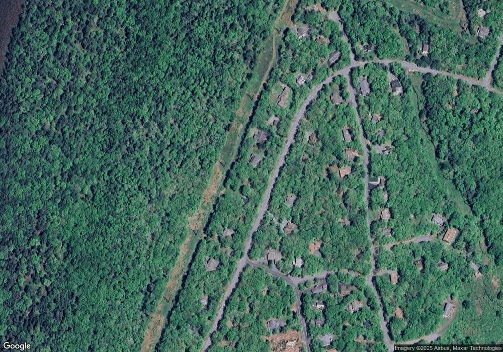 238 Surrey Dr, Hawley, PA 18428 - photo 1