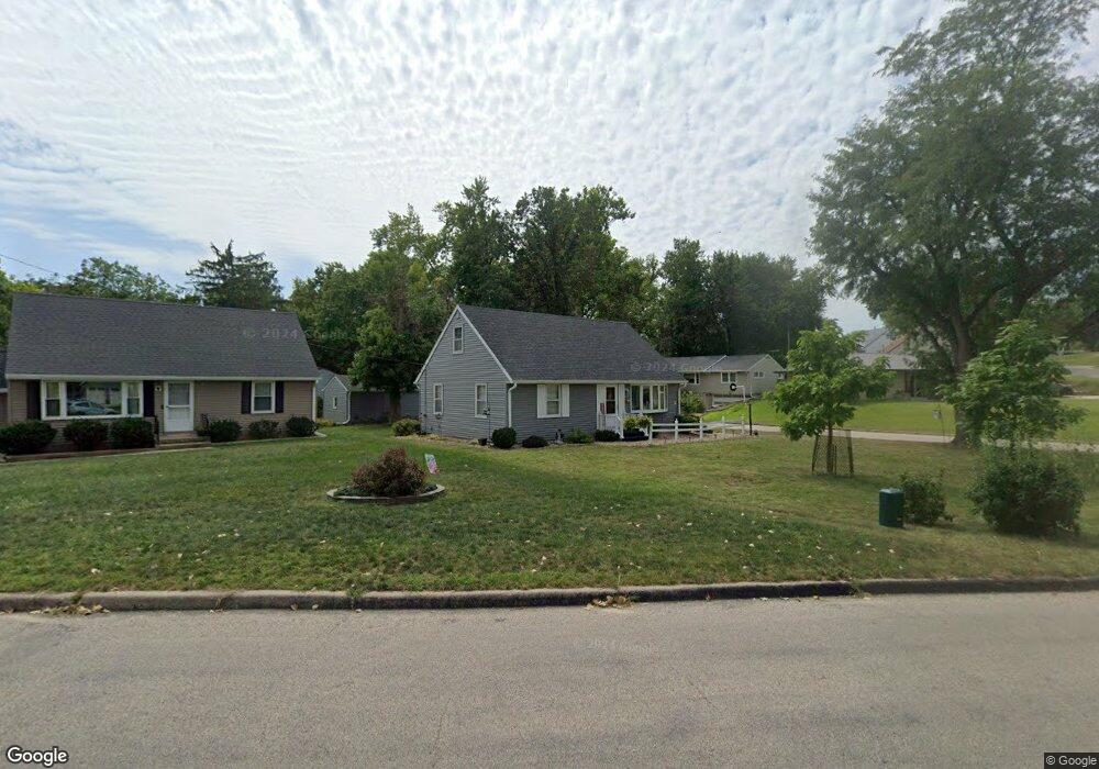 2803 Seely Ave SE, Cedar Rapids, IA 52403 - photo 1