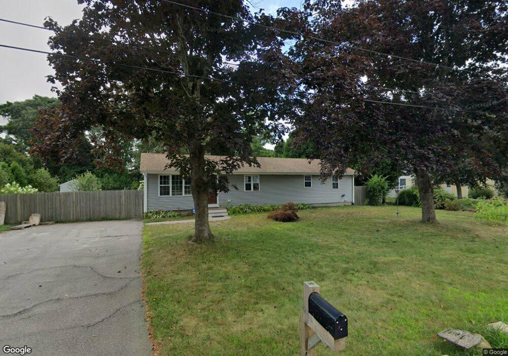 89 Macarthur Blvd, Wakefield, RI 02879 - photo 1