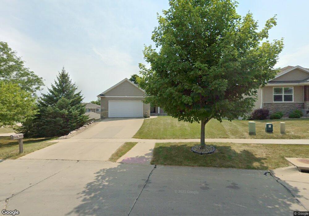 2029 29th St NW, Cedar Rapids, IA 52405 - photo 1