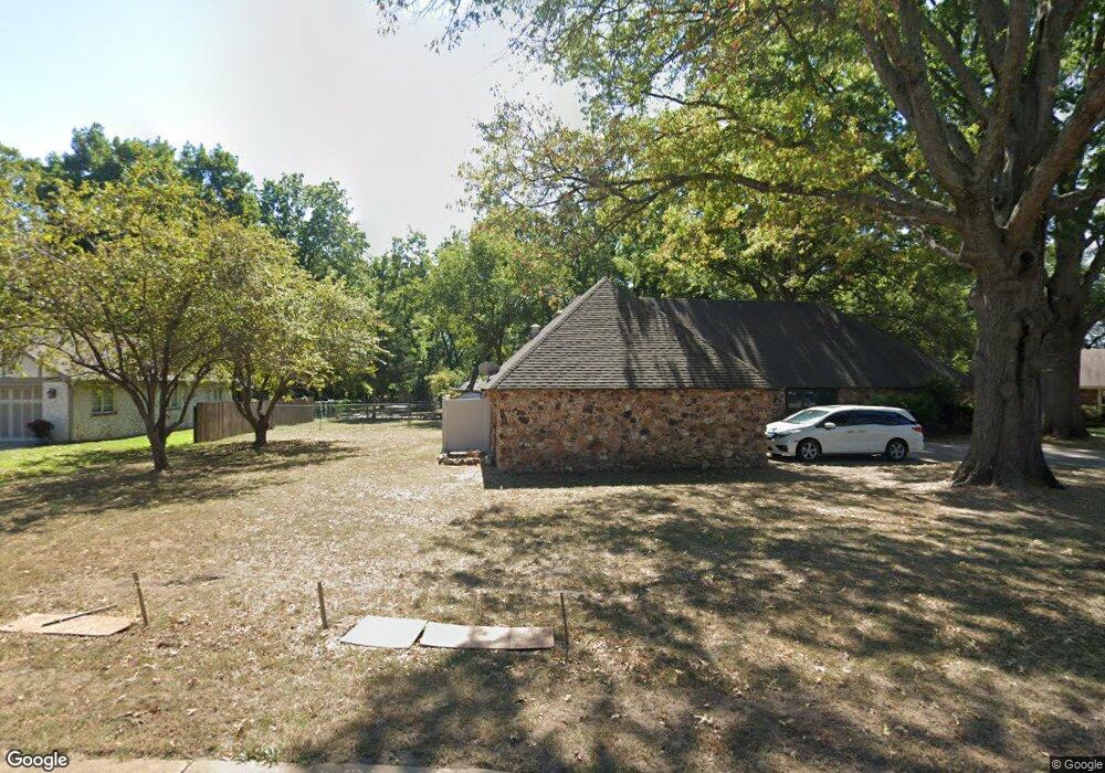 2309 Camden Ct, Bartlesville, OK 74006 - photo 1