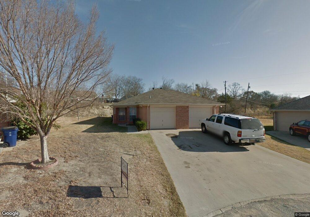 602 Crestridge Ct unit A & B, Decatur, TX 76234 - photo 1