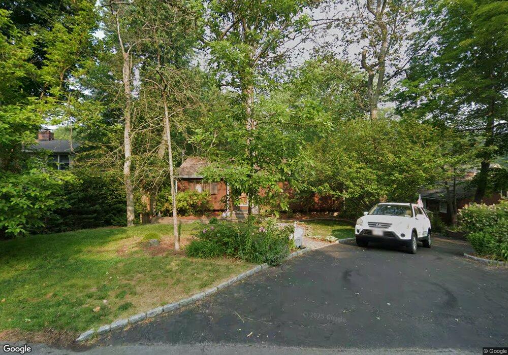 196 Lake Shore Dr, Pleasantville, NY 10570 - photo 1