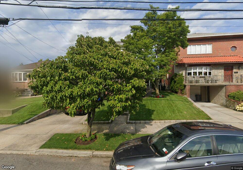 405 147th St, Whitestone, NY 11357 - photo 1