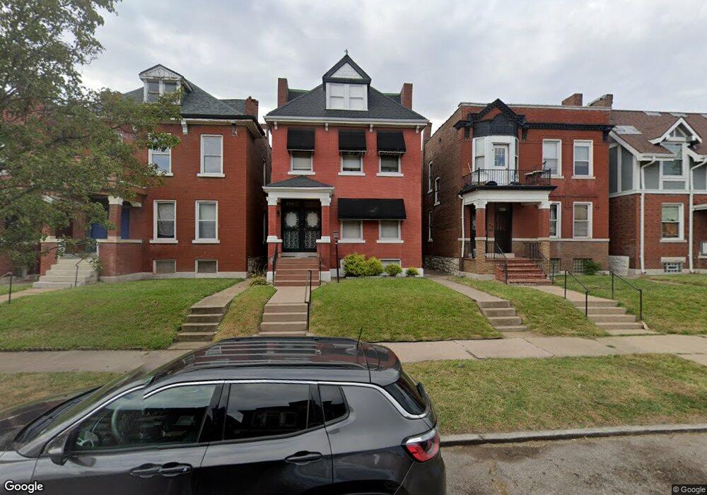 4509 Athlone Ave, Saint Louis, MO 63115 - photo 1