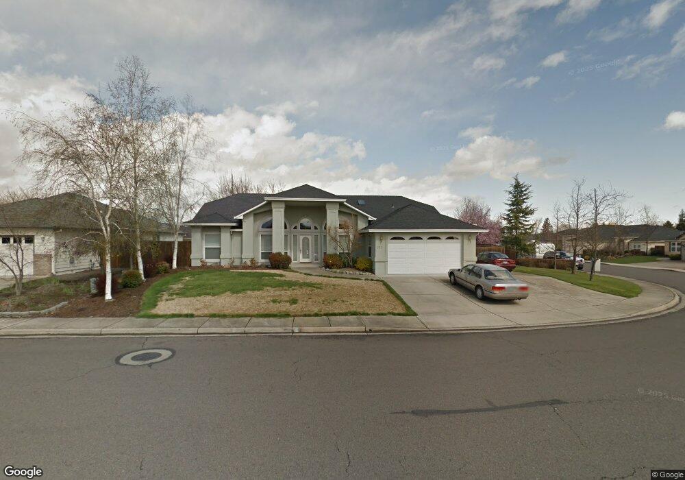 777 Mendolia Way, Central Point, OR 97502 - photo 1