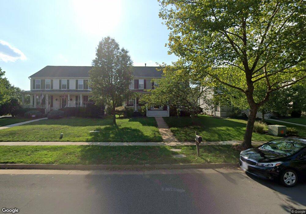 26227 Lands End Dr, Chantilly, VA 20152 - photo 1