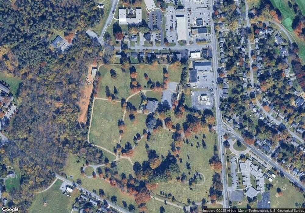 1601 Pennsylvania Ave, Hagerstown, MD 21742 - photo 1