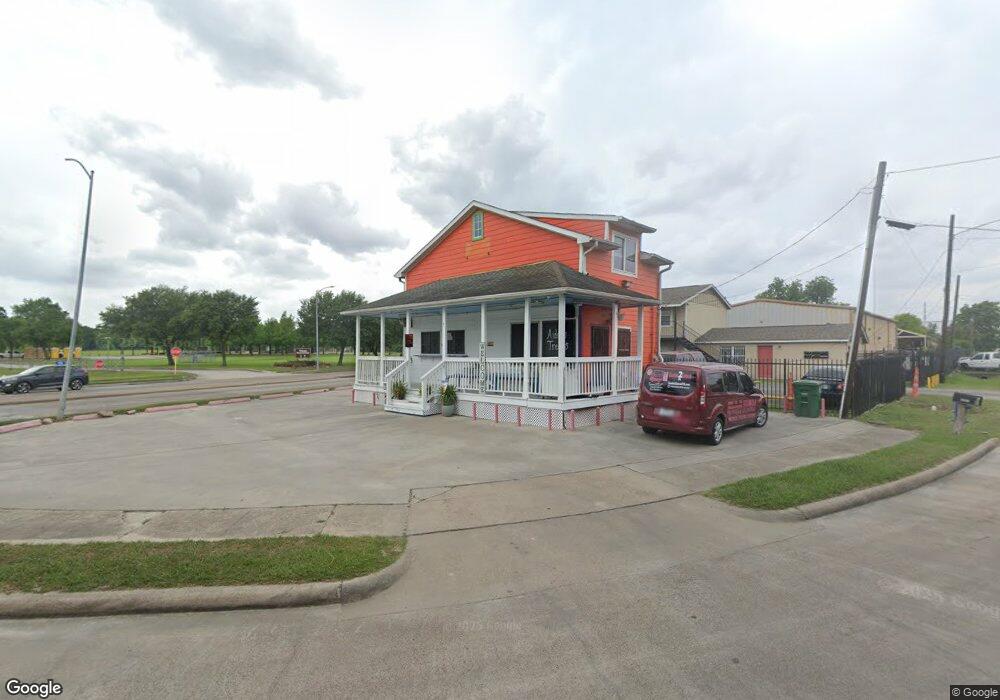 1910 Tidwell Ln, Houston, TX 77093 - photo 1