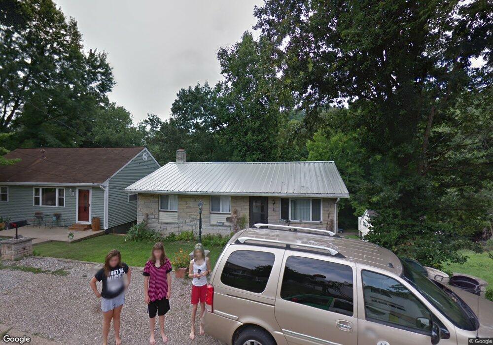 121 Chestnut St, Dunbar, WV 25064 - photo 1