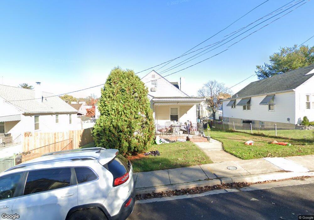 204 Fourth Ave, Halethorpe, MD 21227 - photo 1