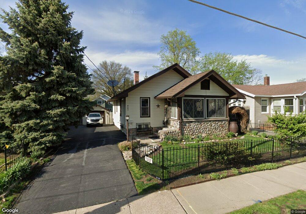 4045 Plainview Dr, Des Moines, IA 50311 - photo 1