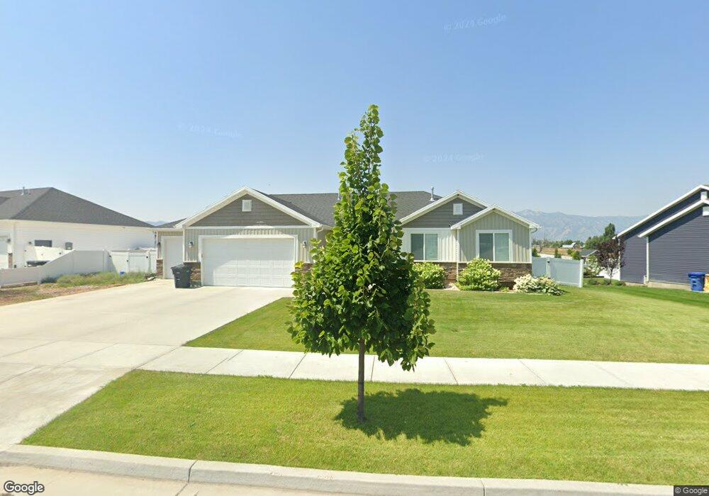 490 S 400 E, Hyrum, UT 84319 - photo 1