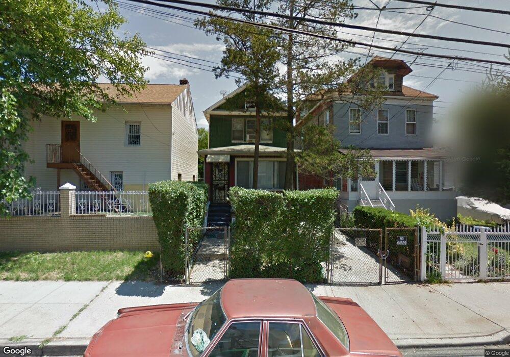 454 Taylor Ave, Bronx, NY 10473 - photo 1