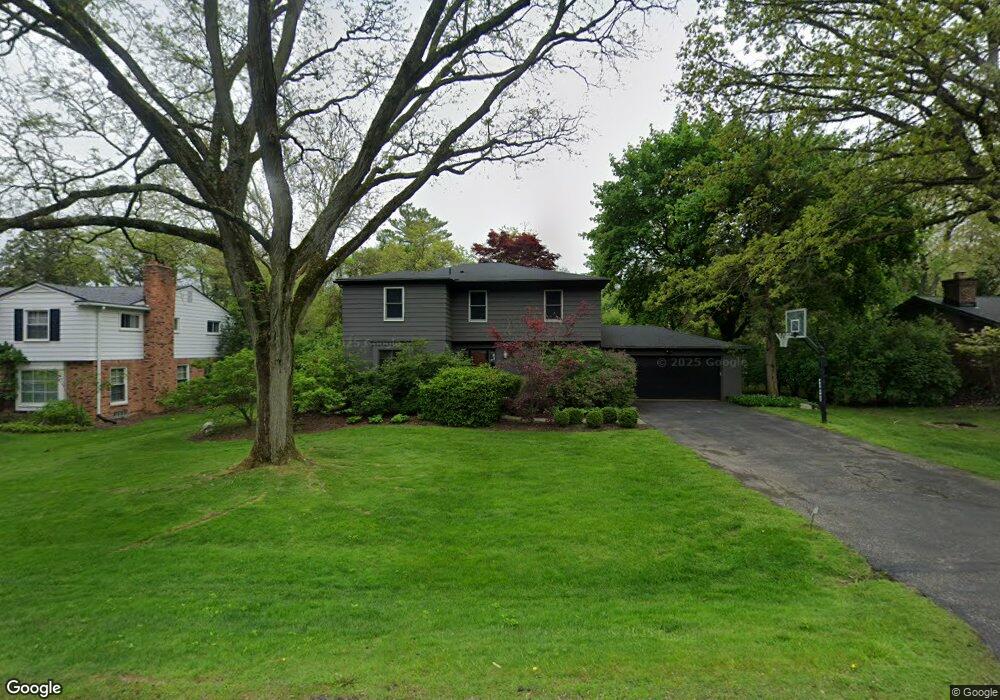 3667 Darcy Dr, Bloomfield Hills, MI 48301 - photo 1