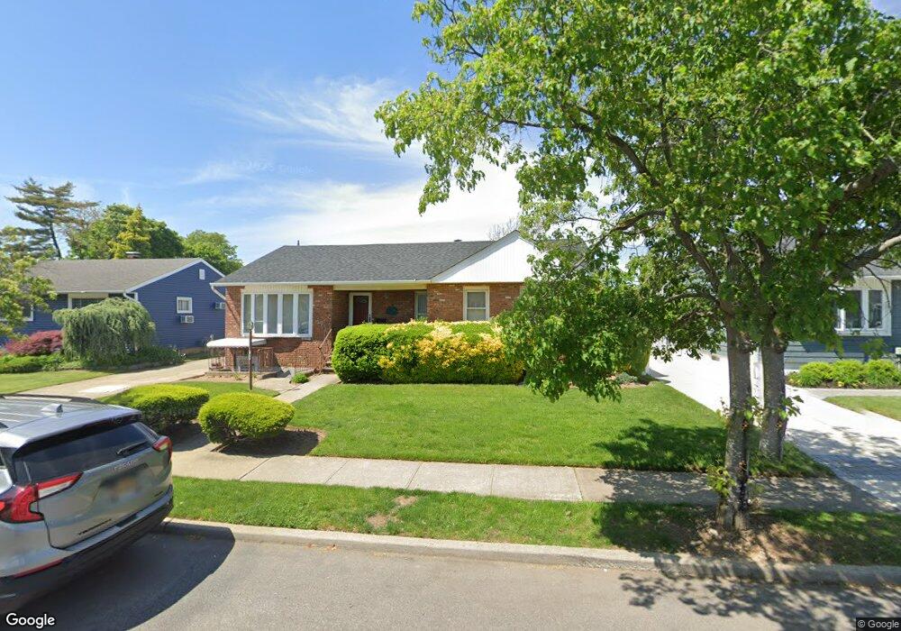 752 Brower Ave, Franklin Square, NY 11010 - photo 1