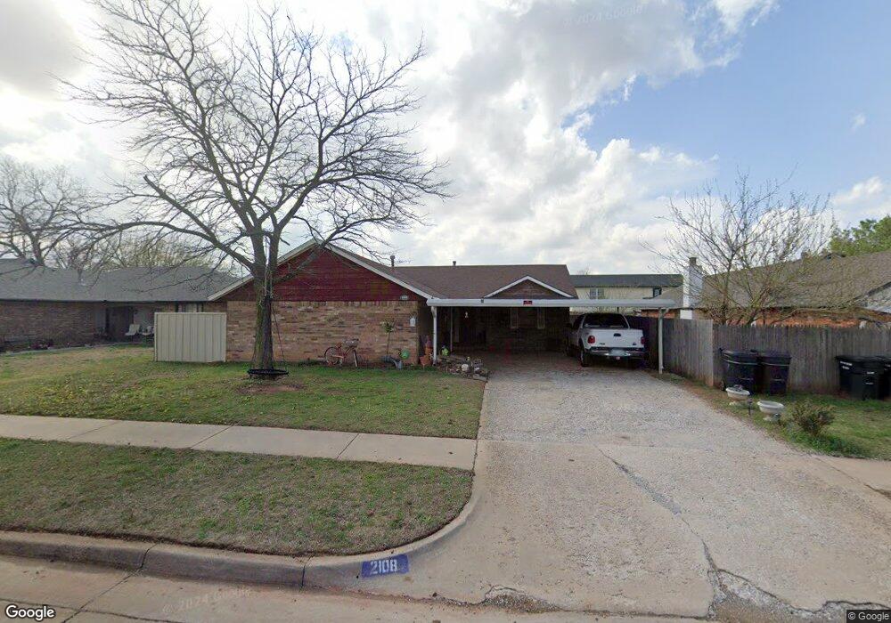 2108 NE 10th St, Moore, OK 73160 - photo 1