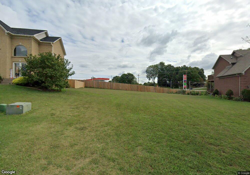 6212 Saskatchewan Dr, Louisville, KY 40228 - photo 1